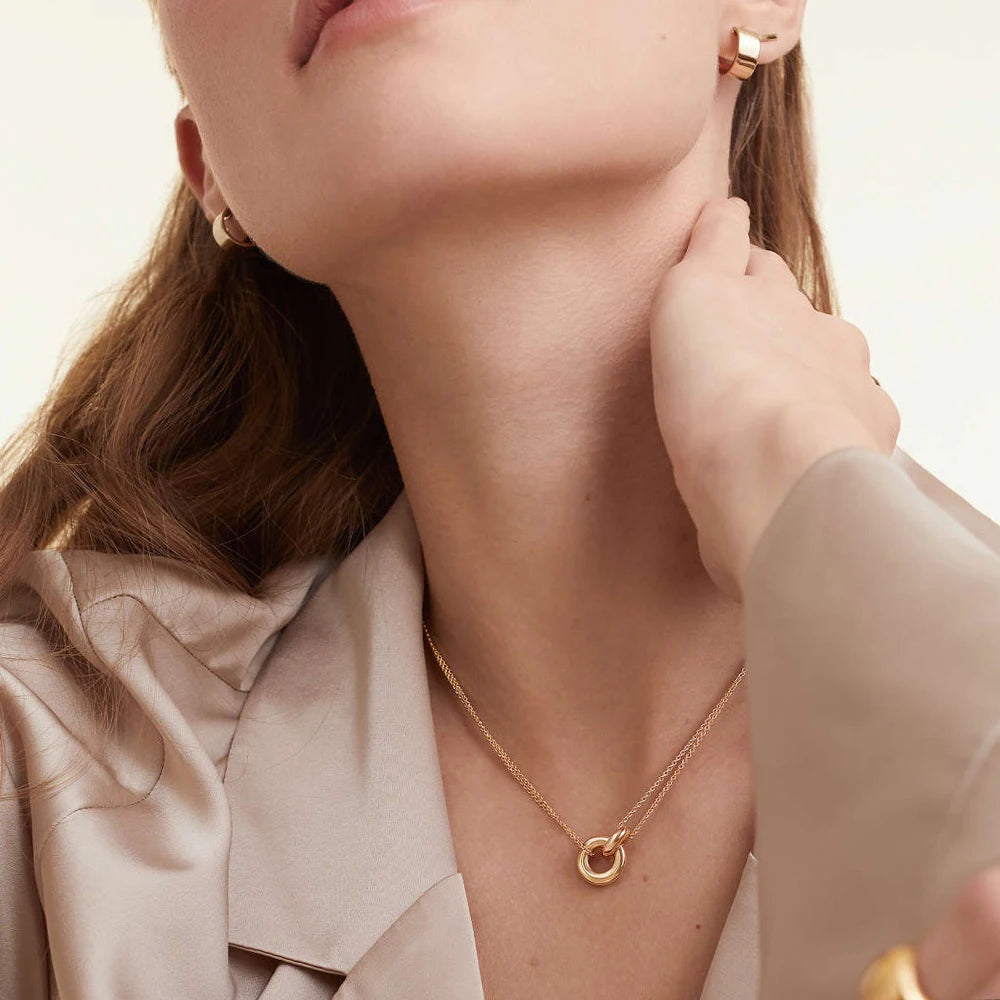 Classic Two-color Pendant Necklaces
