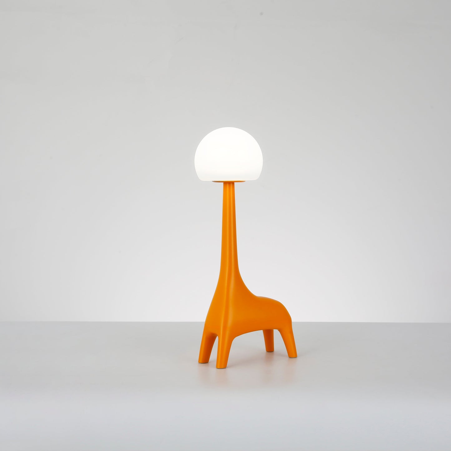 LUGEE LAMP